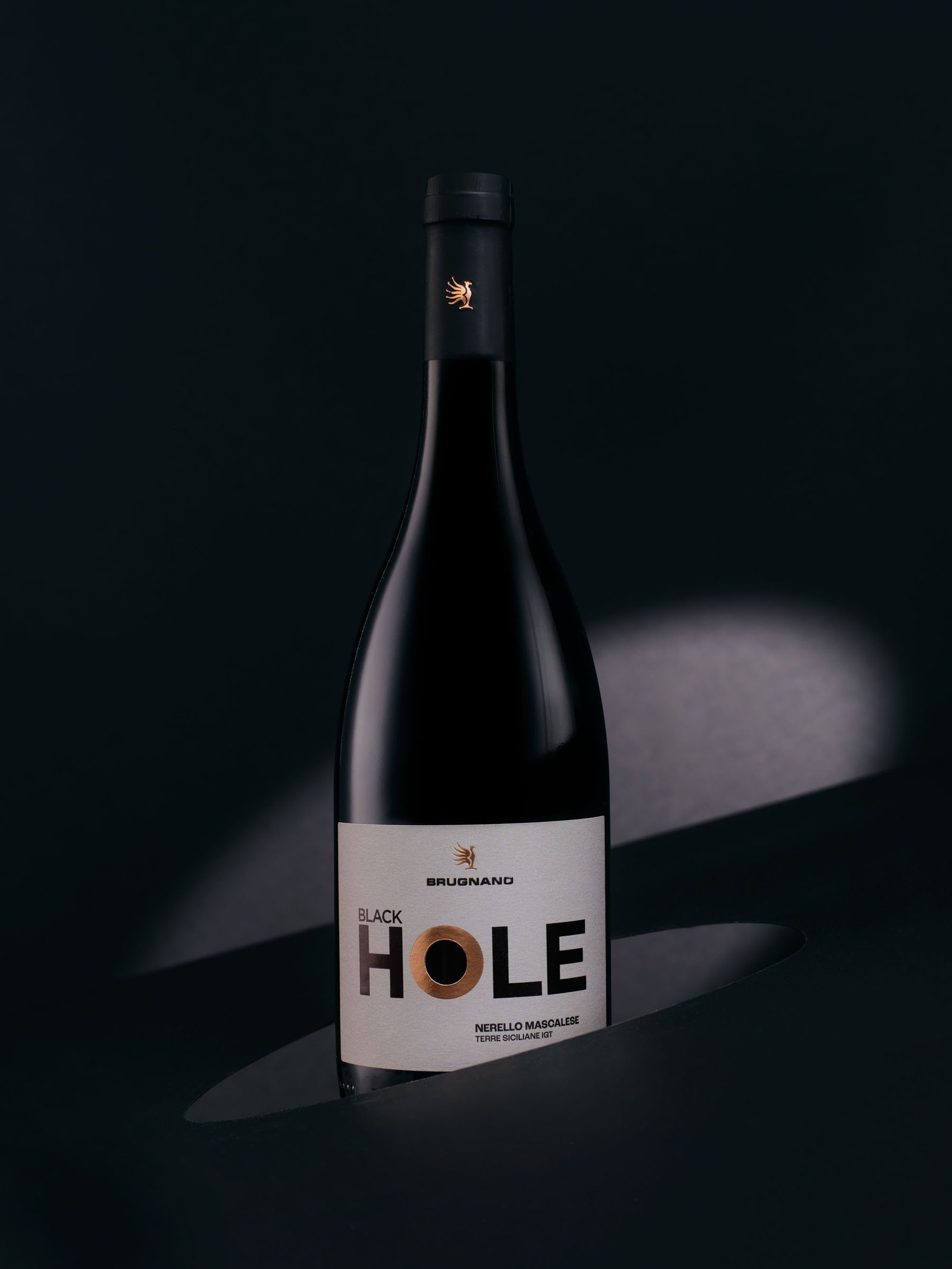 Black Hole Nerello Mascalese, black on black, inside a single ellipse of light